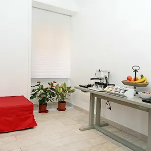 Houspitality Nero Italien